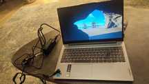Ноутбук Lenovo IdeaPad Slim 3 15IRU8