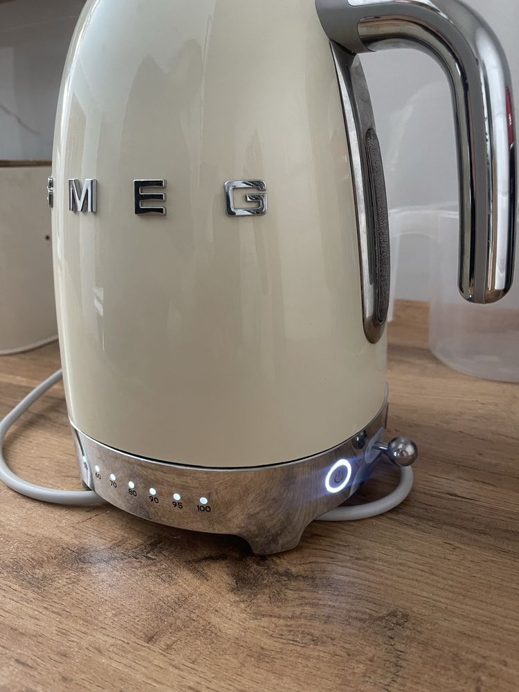 Продам чайник smeg