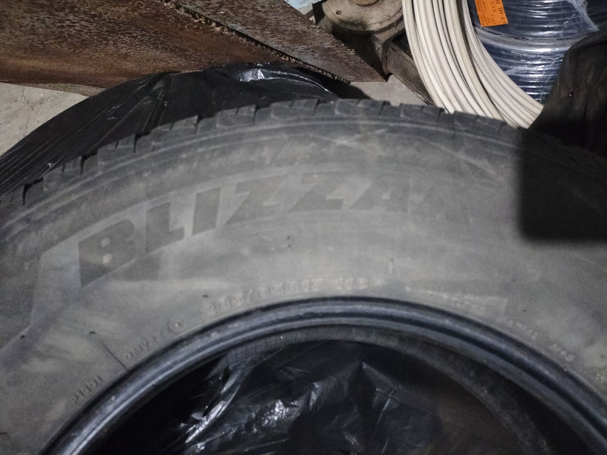 Покрышки в количестве 3шт. Прадо крузактарға келеді,