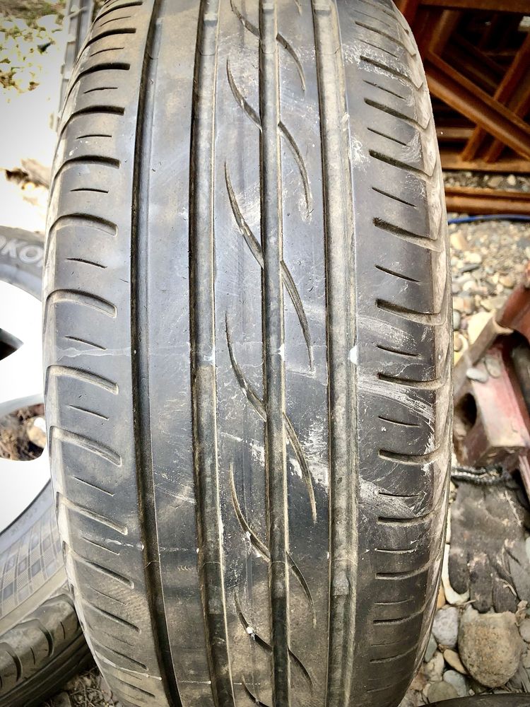 Шины 215/65R15летние Yokohama