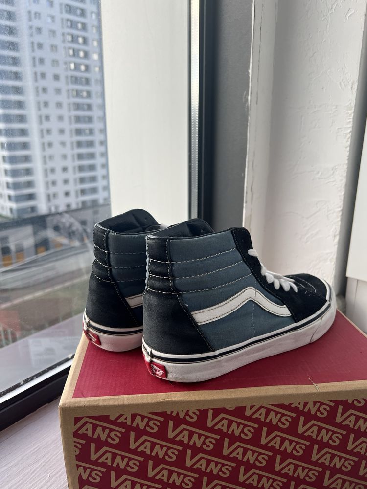 КЕДЫ VANS! Унисекс, продаю дешево, 100% оригинал! Хорошее состояние