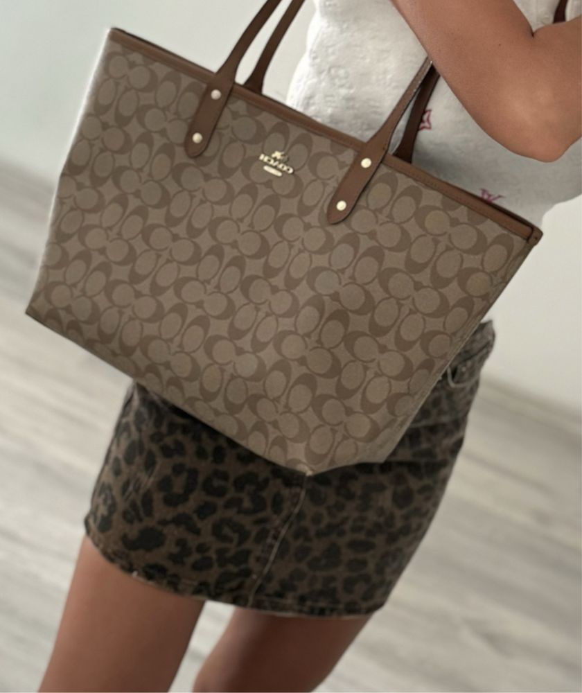 Продам сумку -тоут от Coach