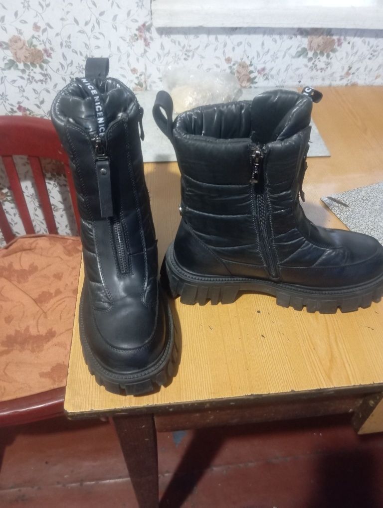 Продам полу ботинки