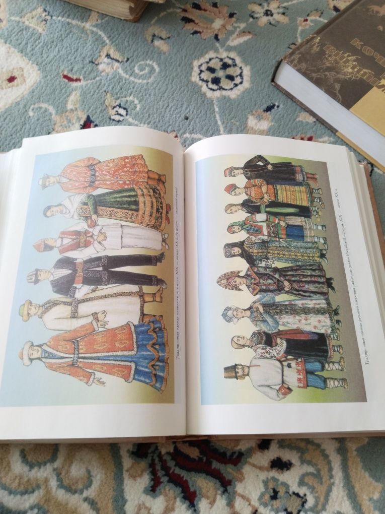 Книги Новые история