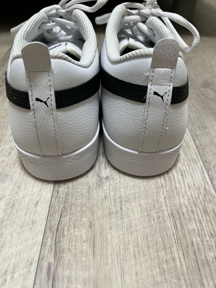 Срочно продам Кеды puma smash wns v2 L в белом