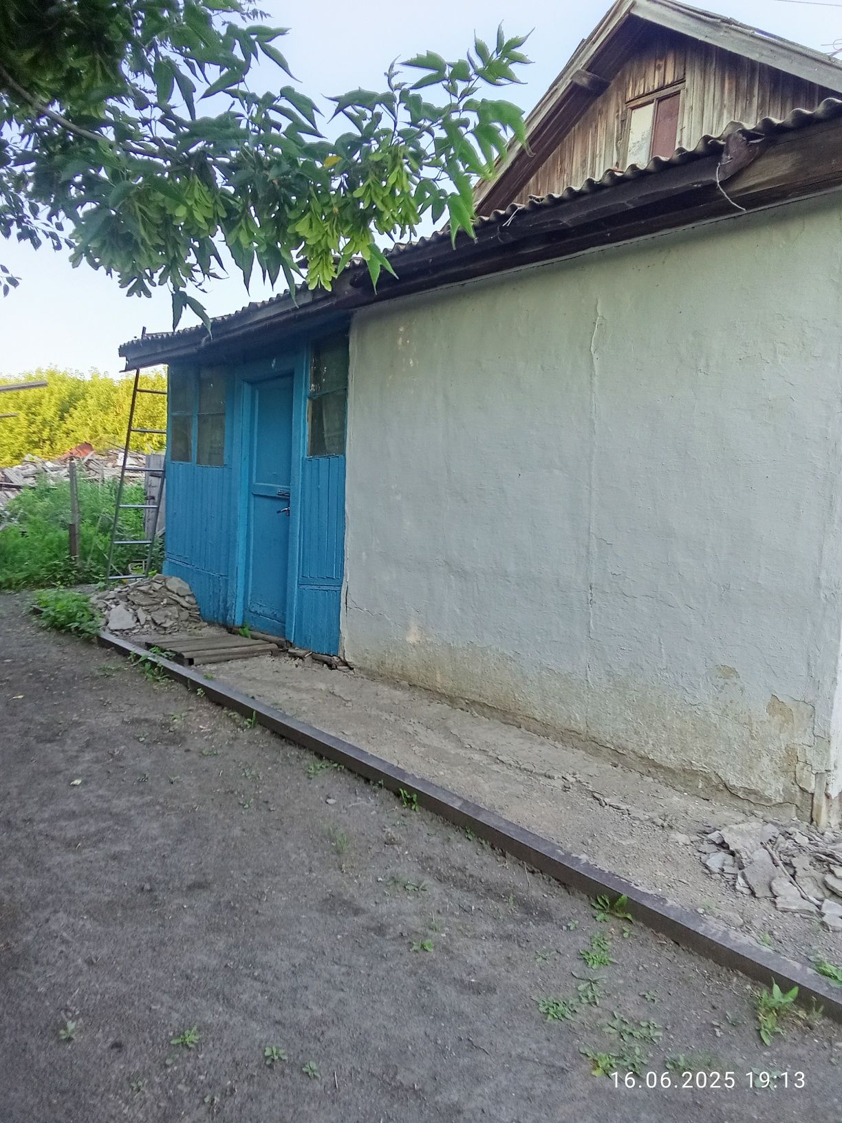 Продам дом требует ремонта