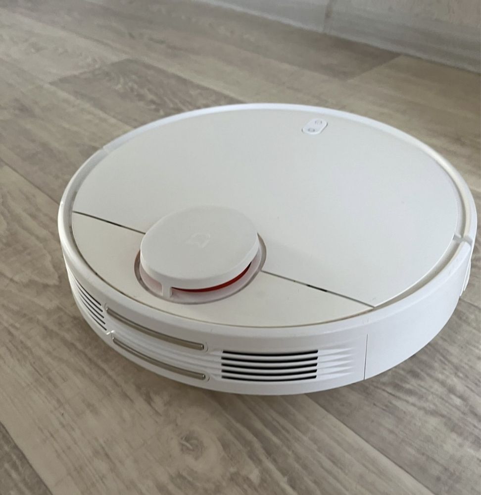 Продам робот пылесос Xiaomi Vacuum mop p.