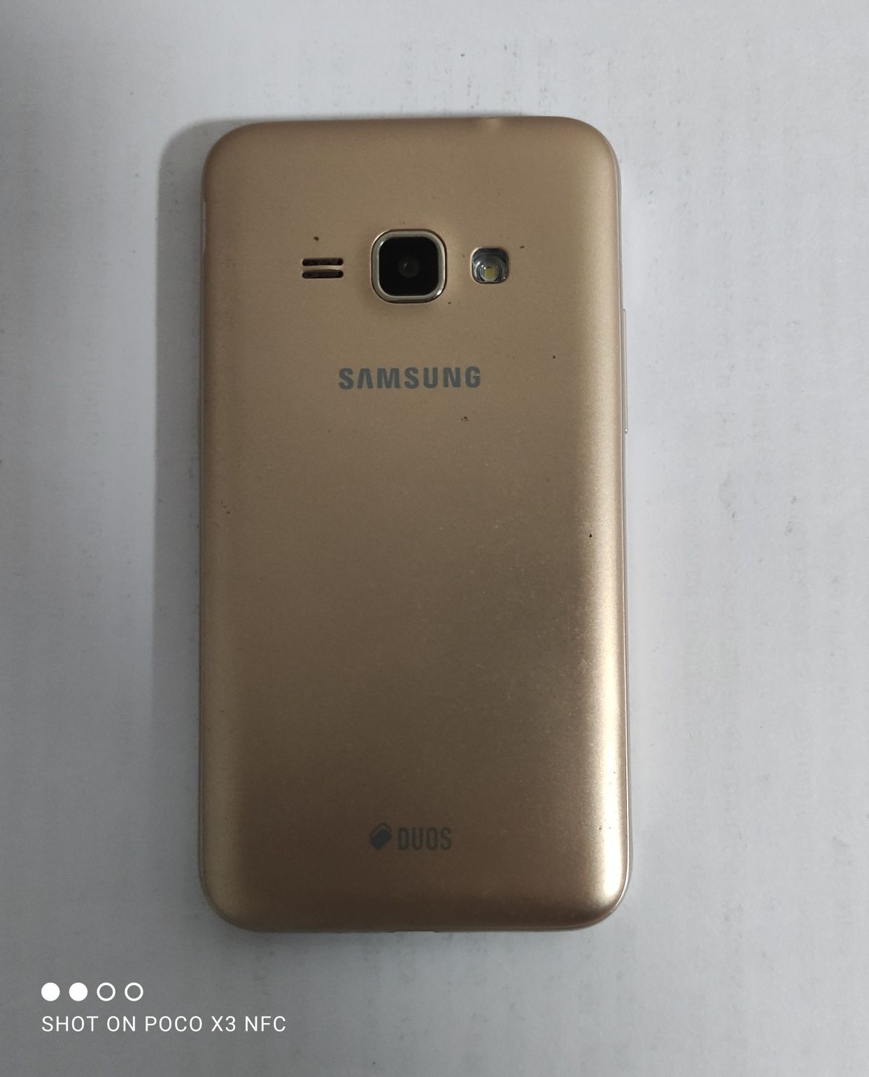 Продам Samsung galaxy j1