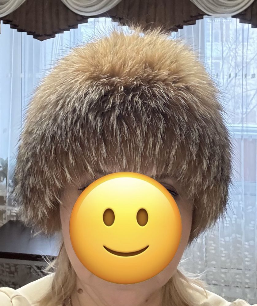 Шапка женская из меха лисы