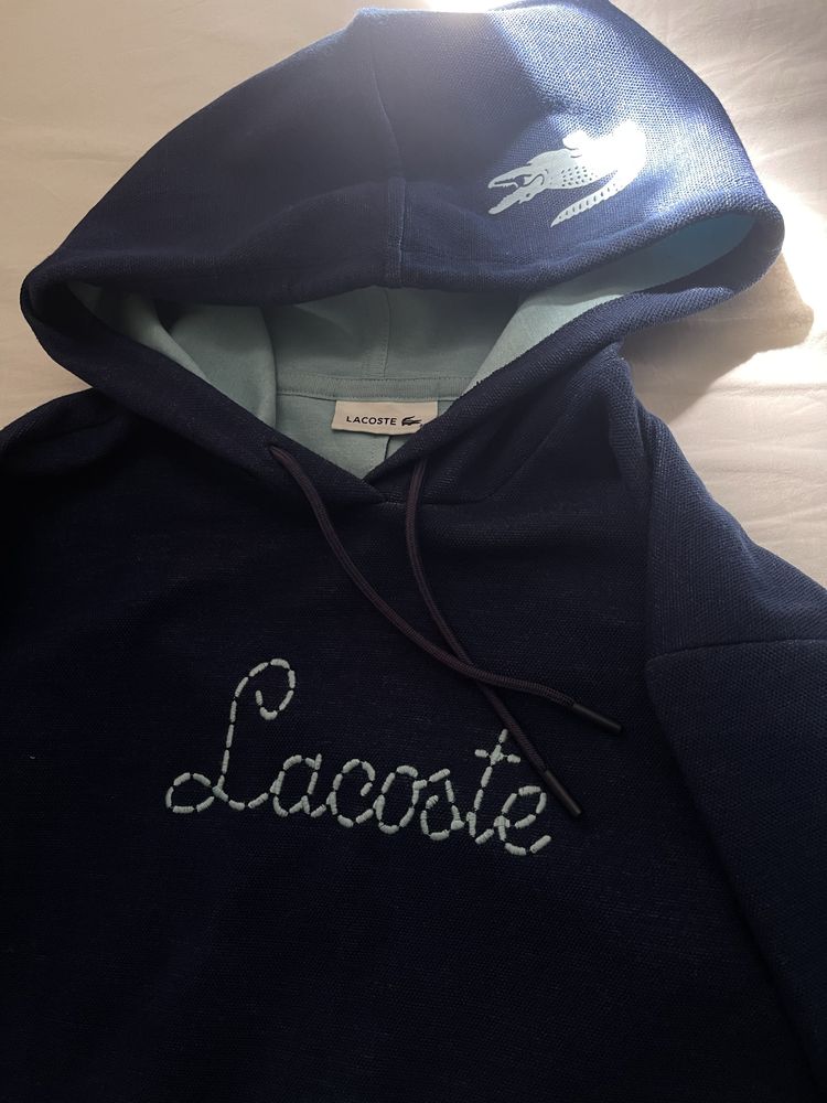 Толстовка Lacoste оригинал,не поношенная и главное хорошего качество
