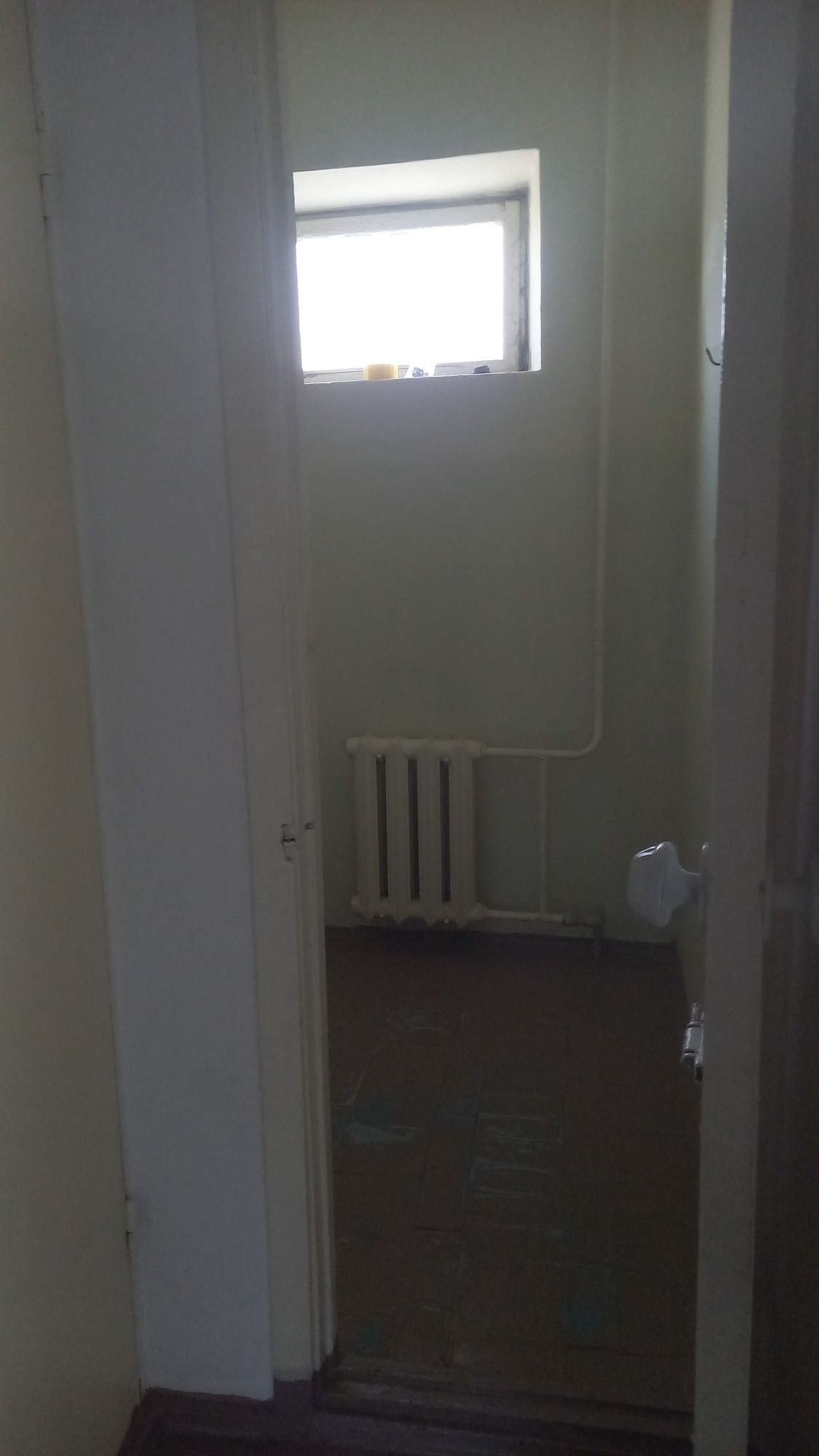 Продам 2 комнатную в Таразе