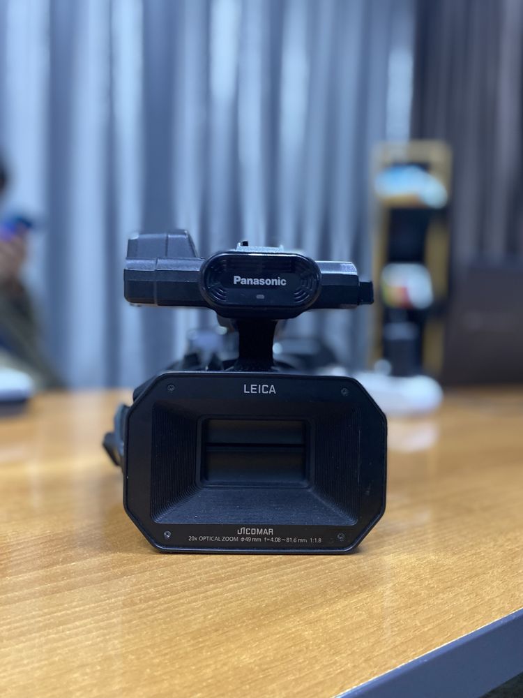 Panasonic hc-x1000 / 2 флешка / штатиф / 2 батарейка
