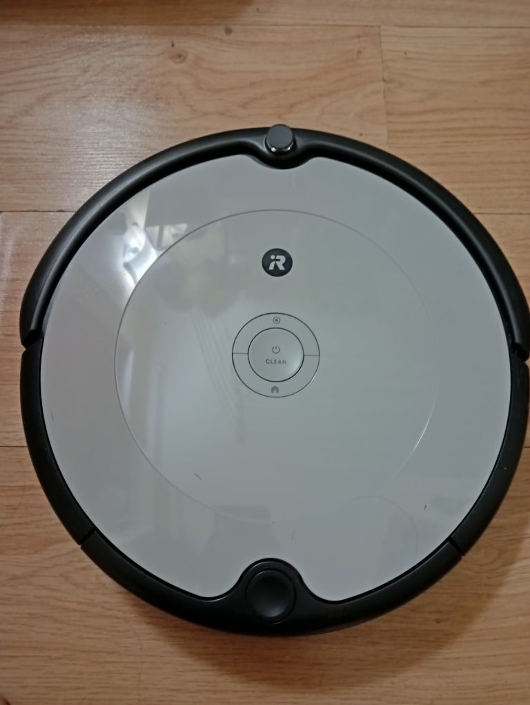 Робот пылесос IRobot Roomba 698