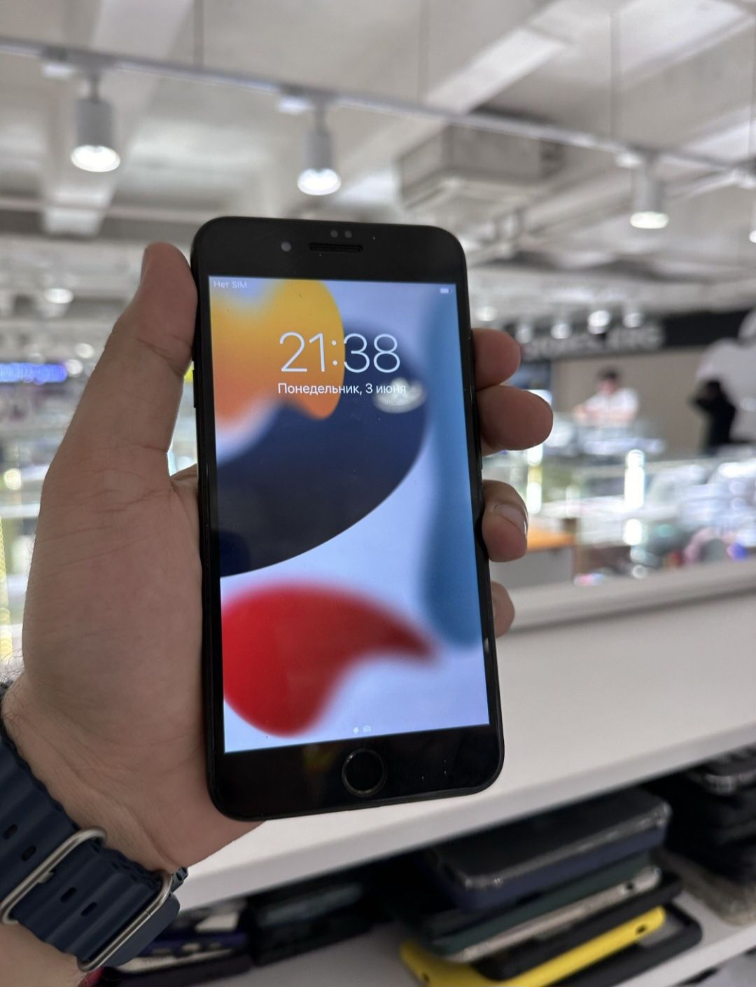 IPhone 7+ plus..