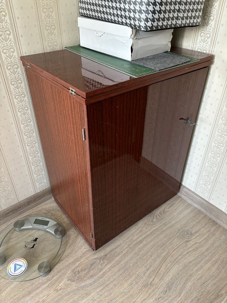 Швейная машина Чайка, работает отлично