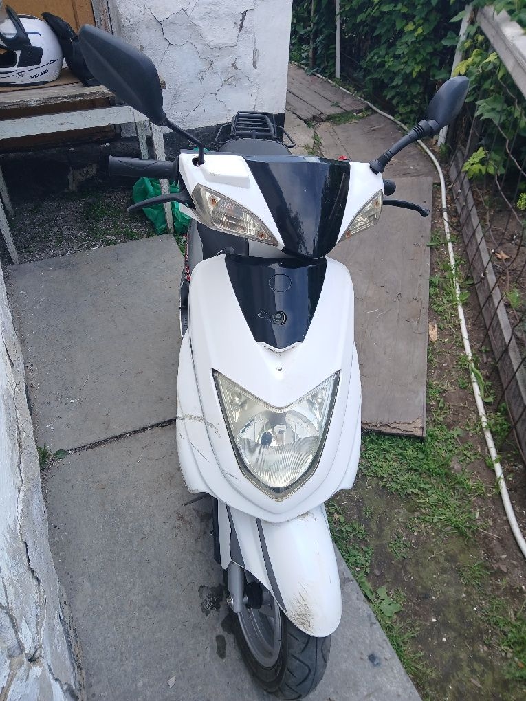 Продам скутер 49 куб