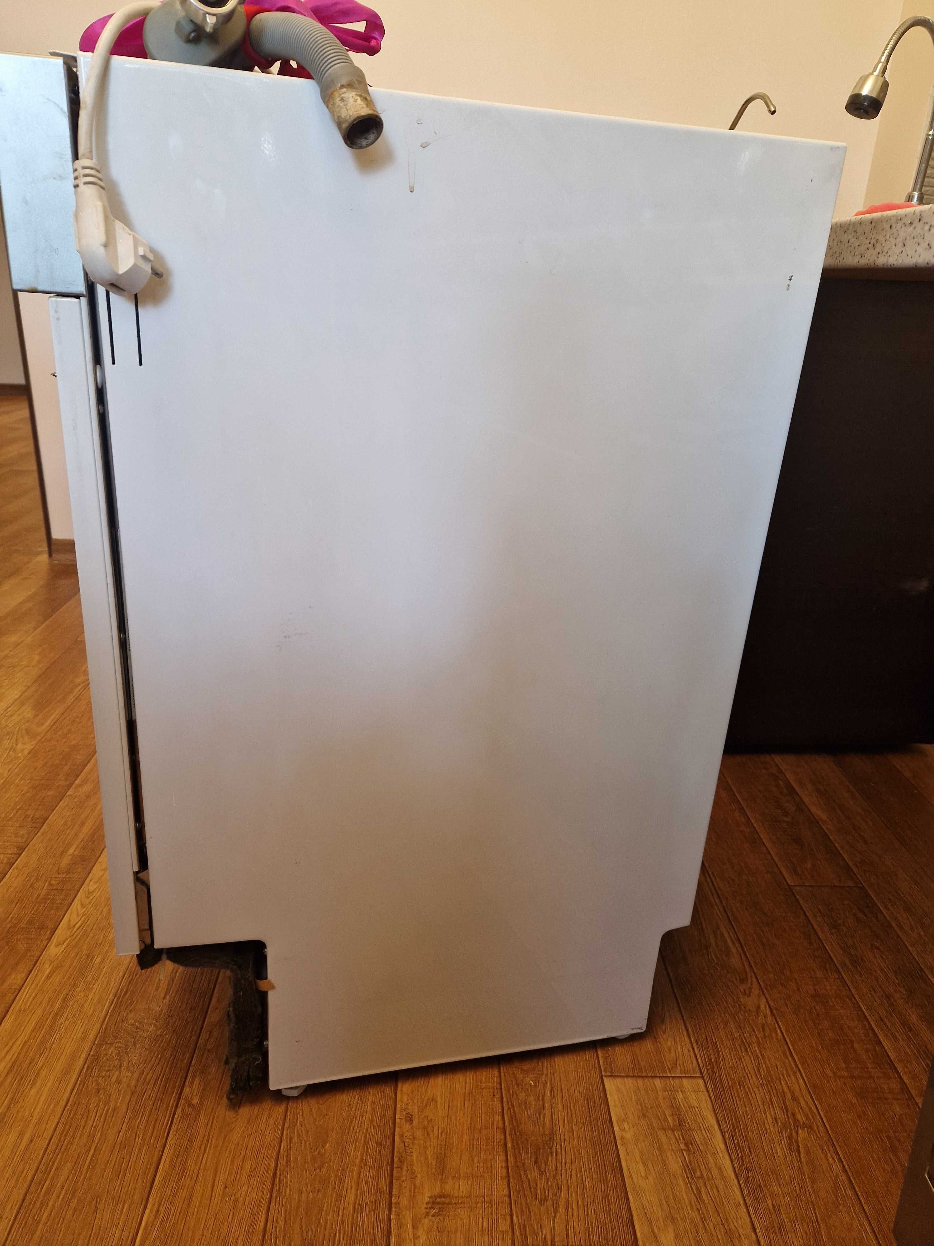 Продается посудомоечная машина Whirlpool ADG 455 IX в хорошем состояни