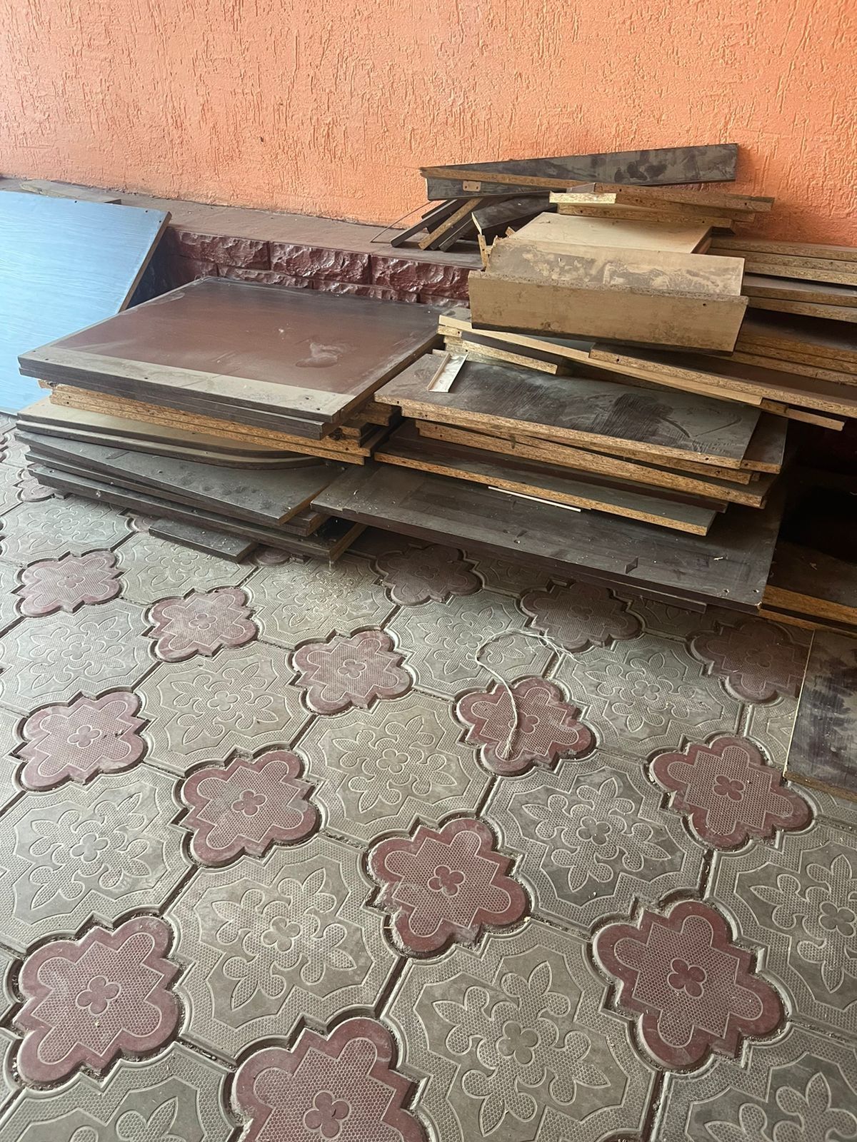 продам компьютерные столы