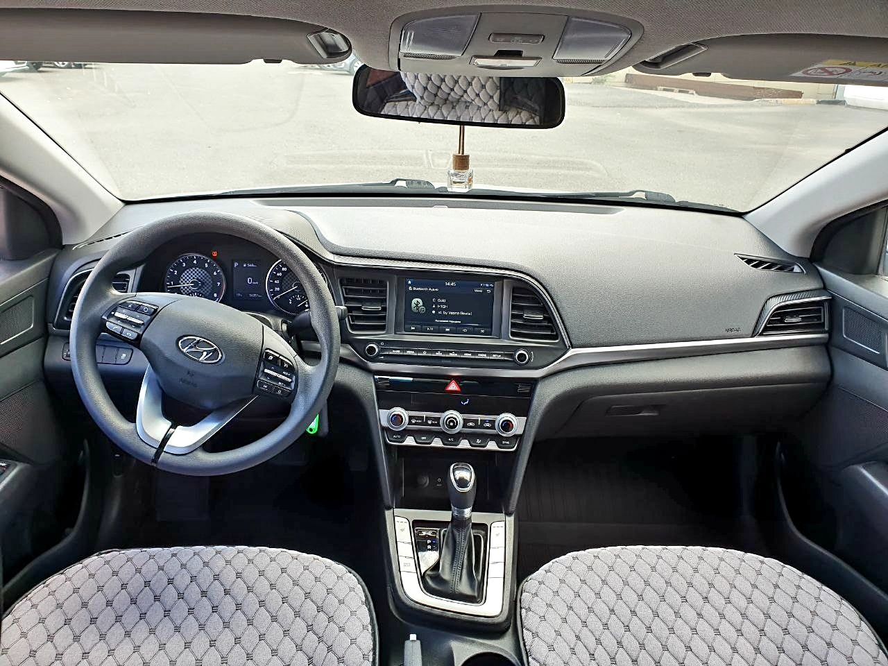 прокат Hyundai Elantra Без водителя аренда машин Автопрокат автомобиля