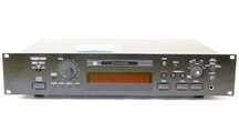 Tascam MD-301 минидисковый рекордер