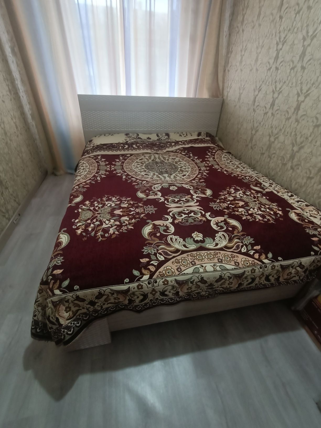 Двухспальный кровать с подъёмом и матрасом