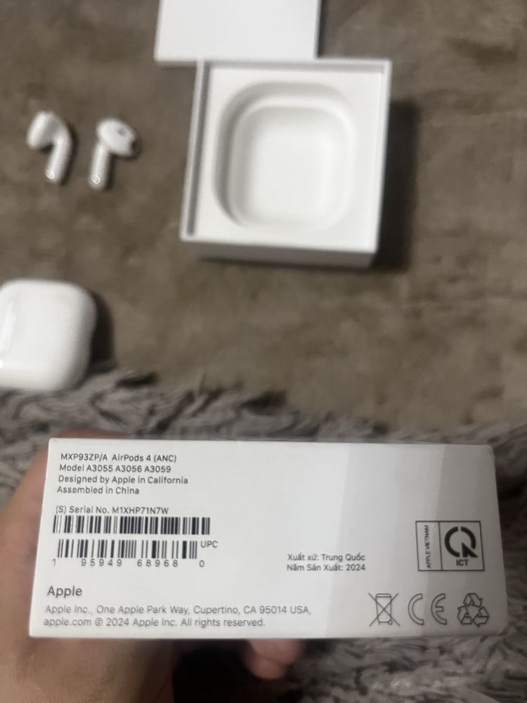 AirPods 4 Active Noise Consellation
