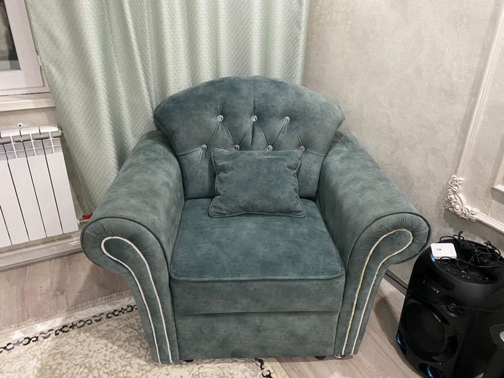 Продам диваны за 140тсч