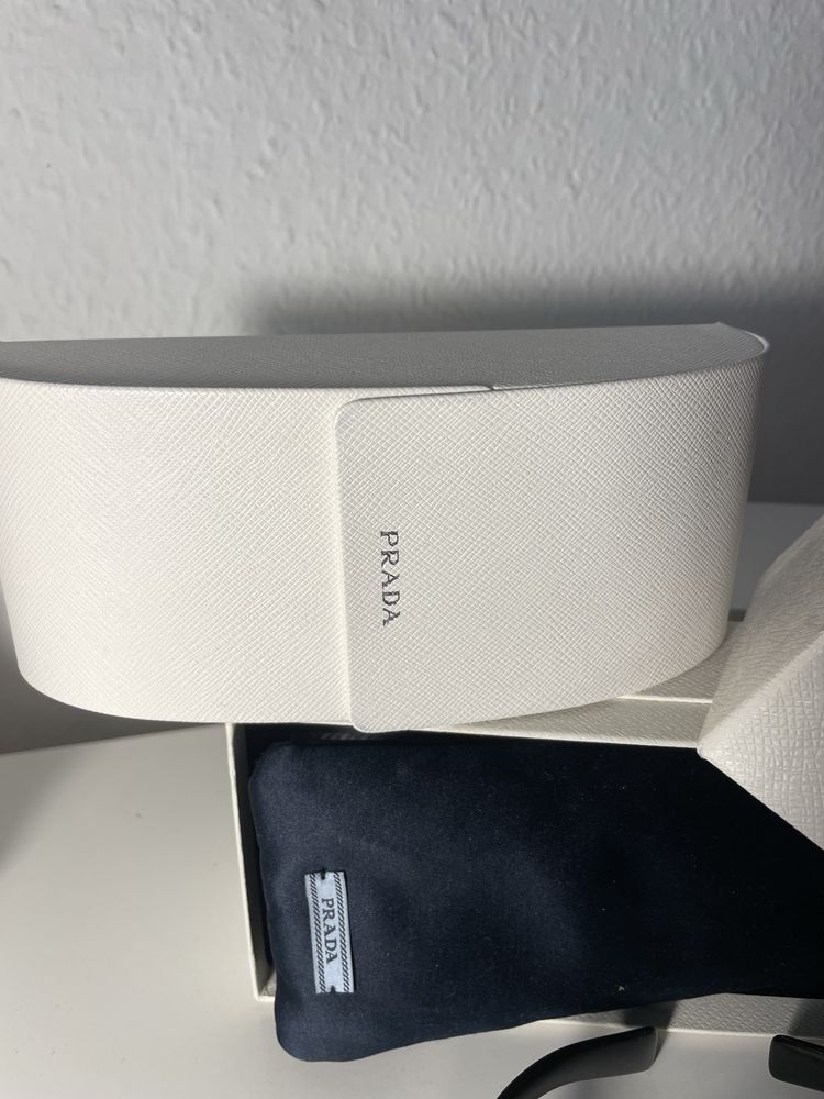 Очки Prada оригинал унисекс