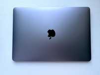 MacBook Air 13-inch with Apple M1 chip