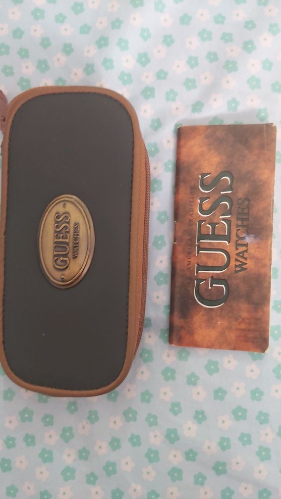 Продам часы оригинал Guess