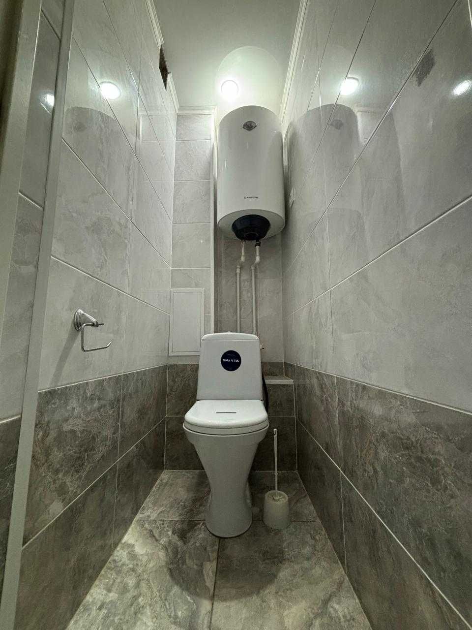 Продам 3 комн. квартиру в АКТЮБИНСКОЙ ОБЛ.г. Алга 4 мкр.д.5 на 2 этаже