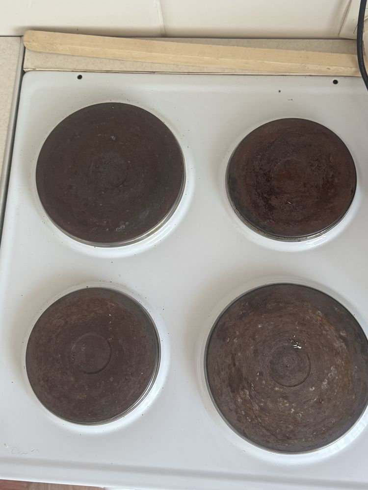 Продам плиту электрическую