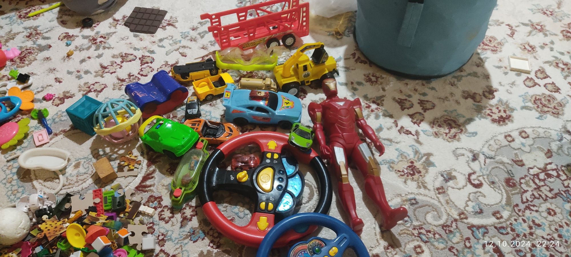 Продам Лего целый рюгзак и п/д все продам