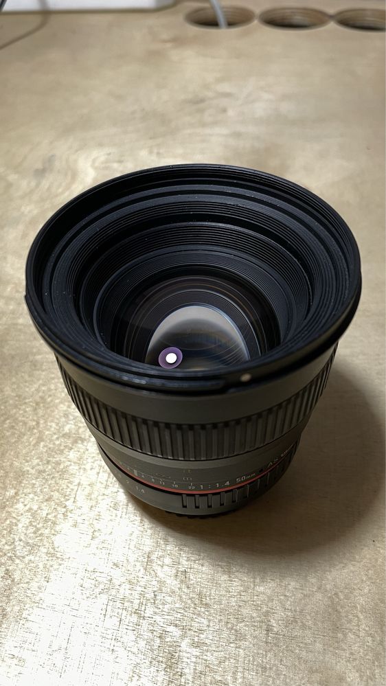 Samyang 50mm 1.4 мануальный