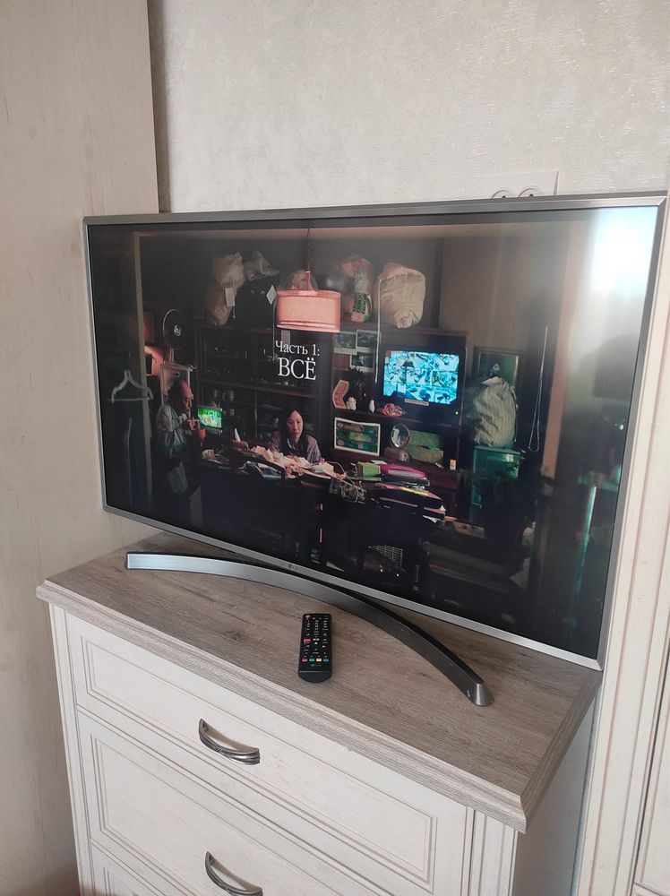 Телевизор LG 43 UK6510PLB с пультом в идеальном состоянии