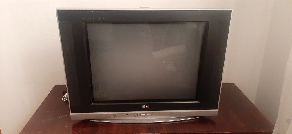 Продаю два  телевизора  LG и Panasonic