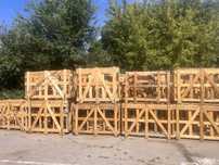 Деревянные ящики в огромном количестве