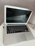 MacBook Air 13-inch 2017