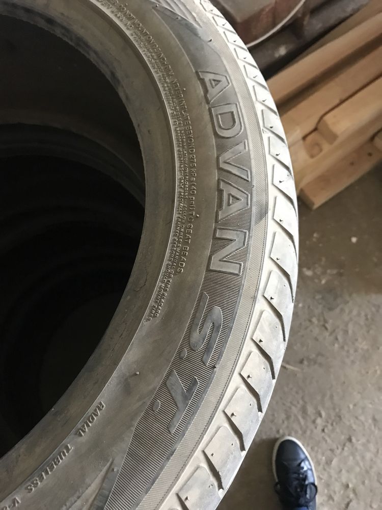 Продам резину 4шт