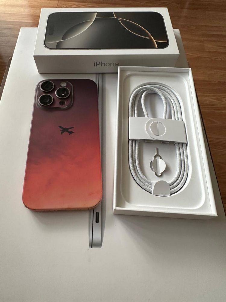 iPhone 16 pro с гарантией