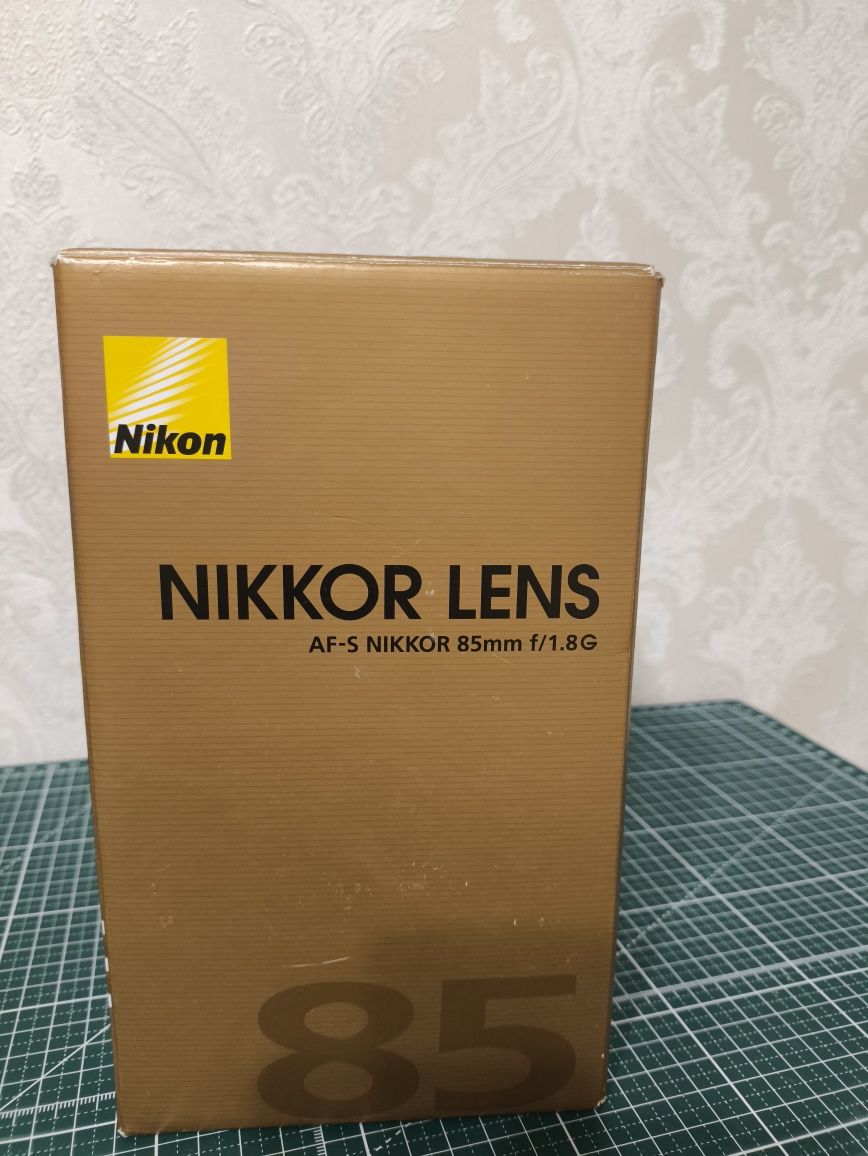 Новый Nikon  Объектив Nikkor  85mm f/1.8G AF-S Nikkor