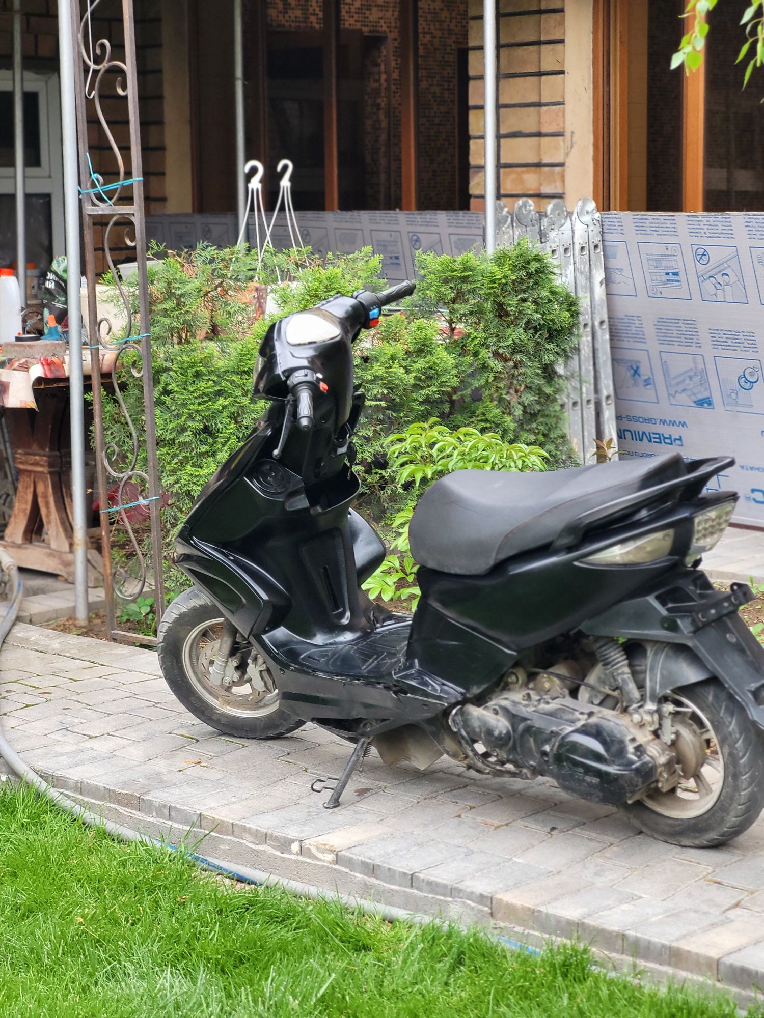 Продам скутер на ходу ангел