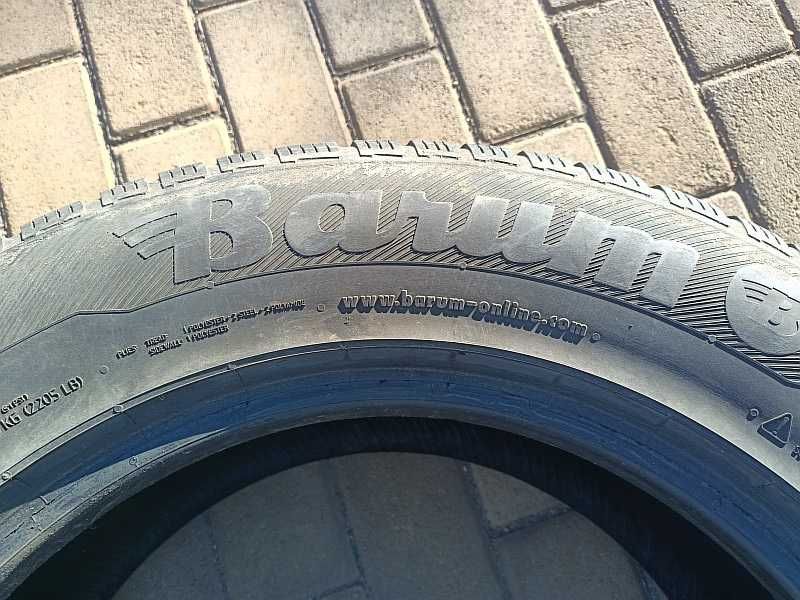 ОДНА шина 235/65 R17 - "Barum Polaris 3" (Словакия), летняя.