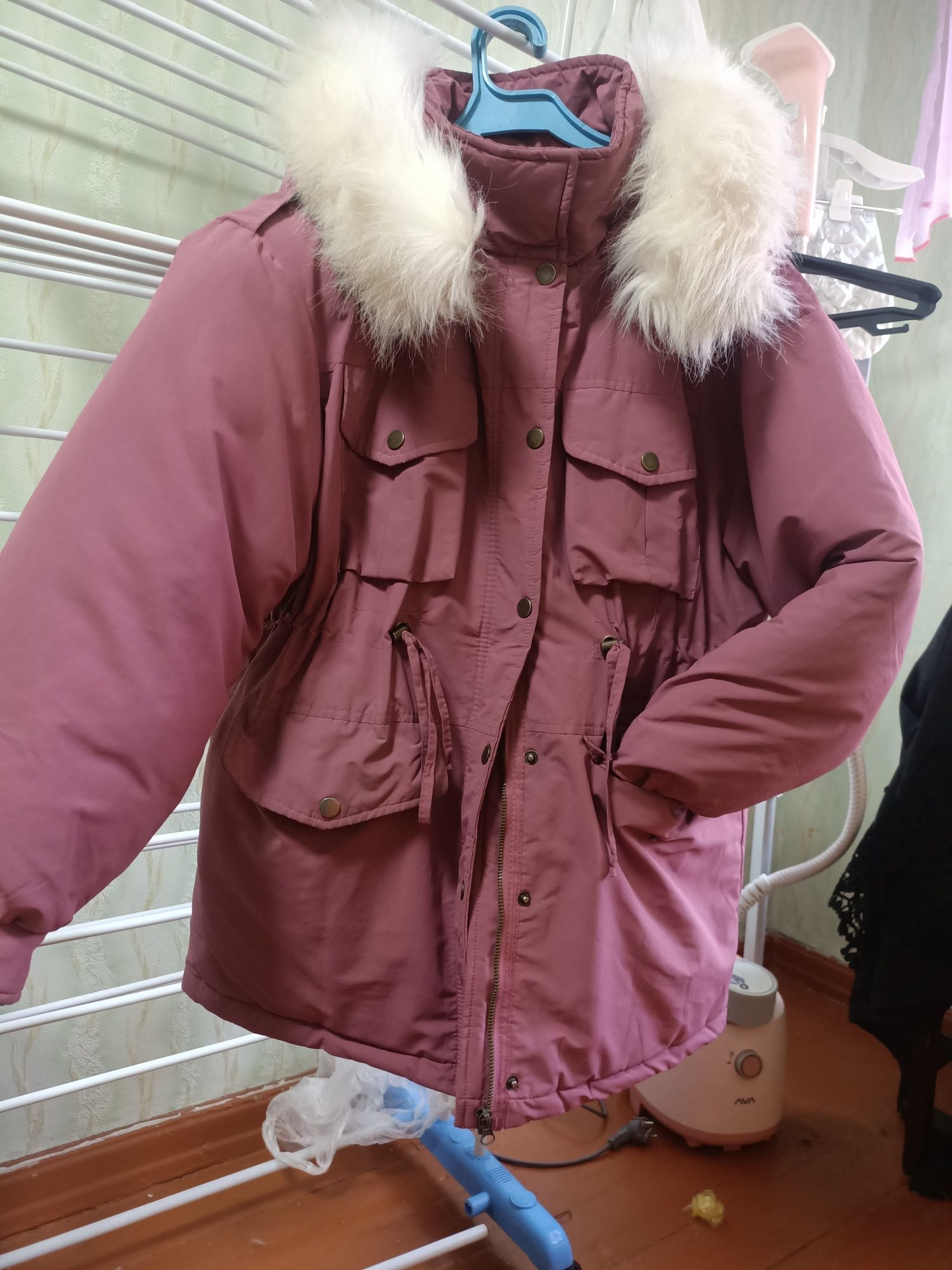 Срочно, Продам зимнюю парку.