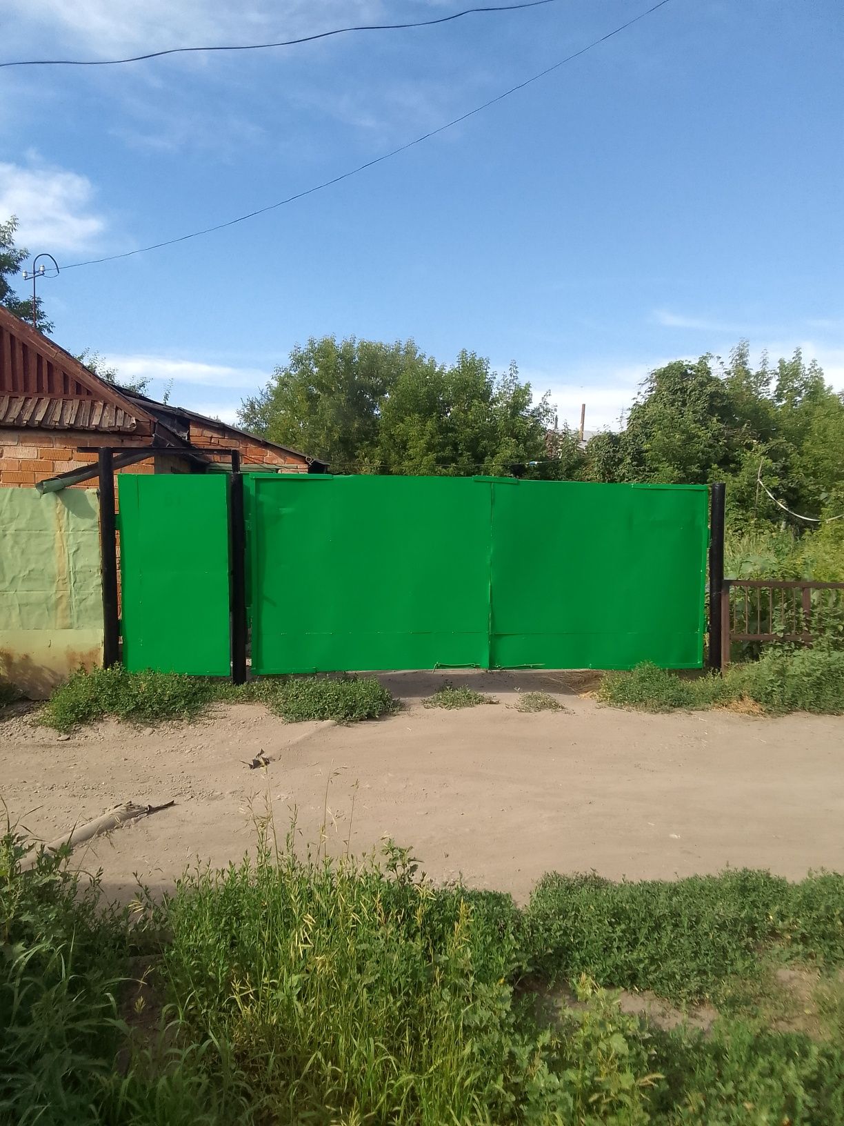 Продаем дом на дачном участке