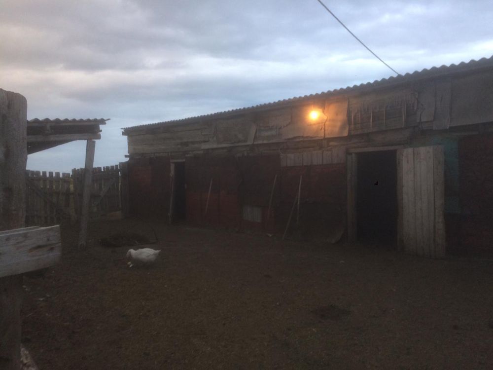 Продам дом,село Григорьевка,на слом ,шпалы,110 кв, аккайынский район