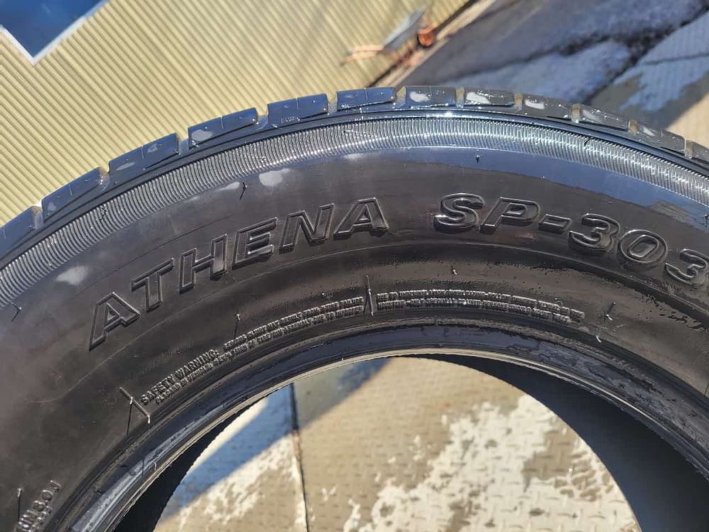 Продам комплект летних шин
