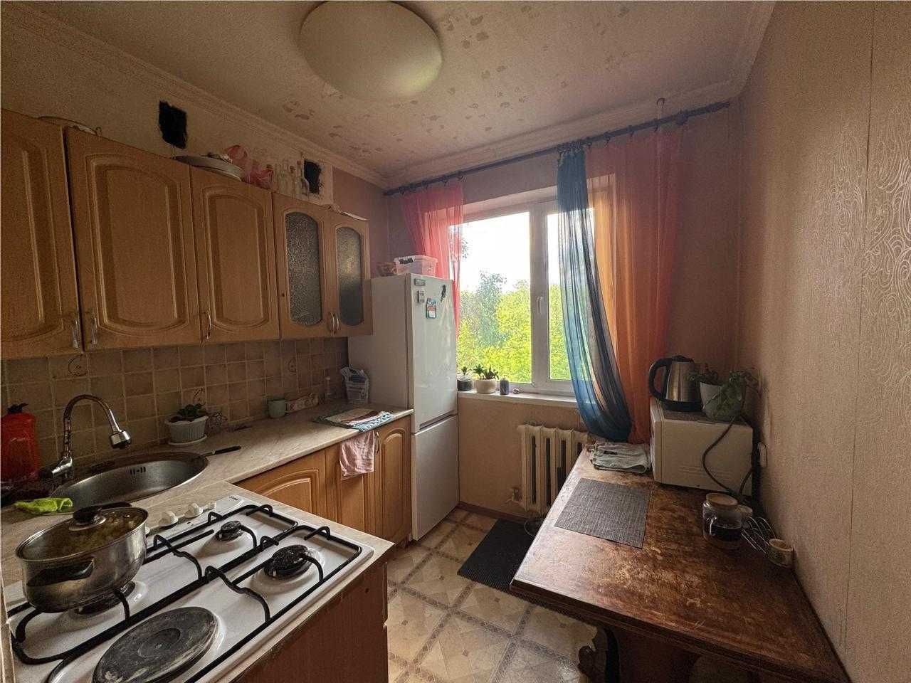 Продам 3-х ком на 6 мкр 3/5 этаж, ипотека