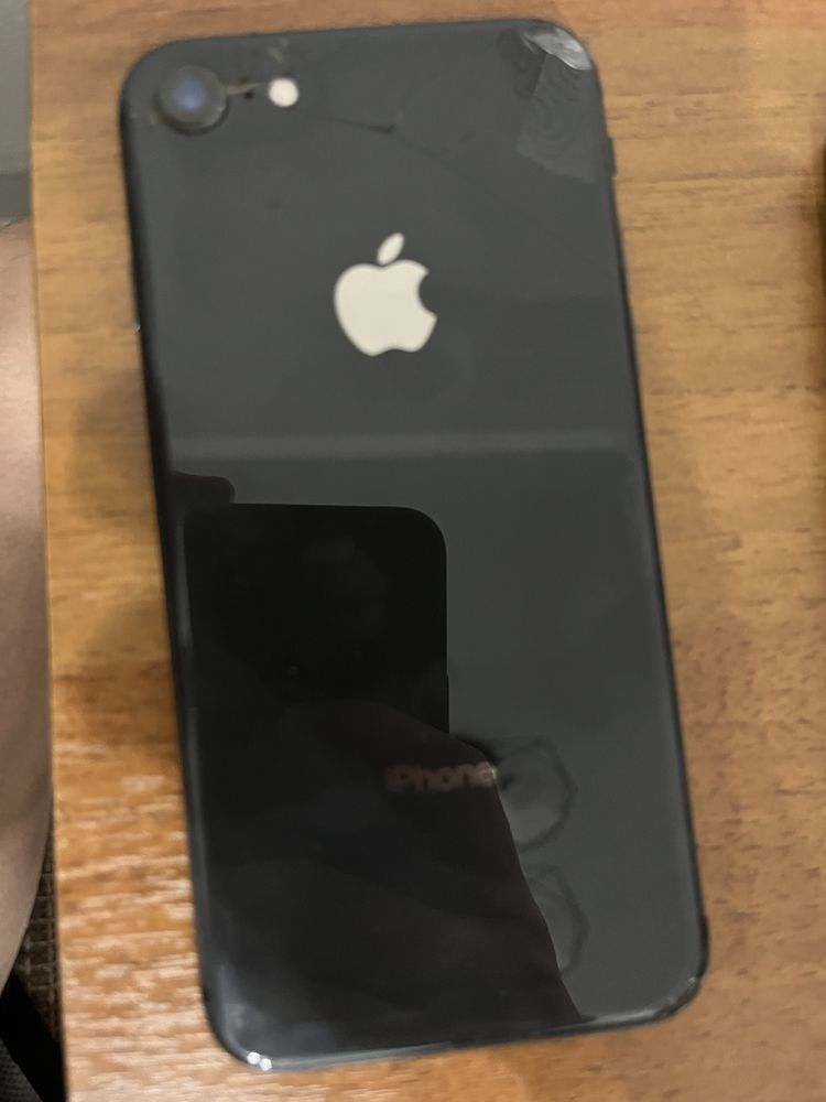 Айфон,Iphone 8 64гб продается