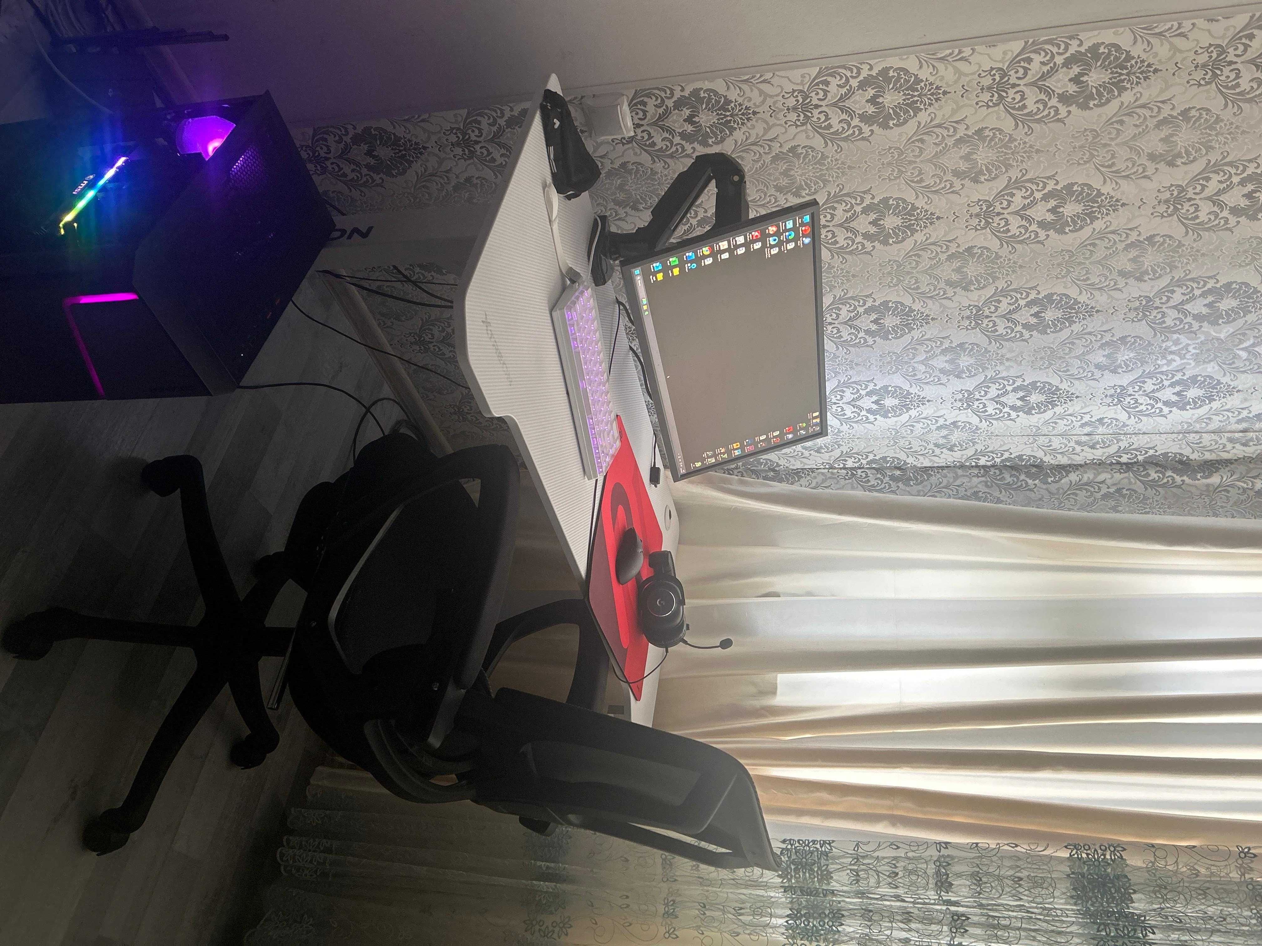 Игровой компьютер с периферией